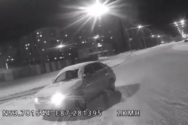 В Новокузнецке задержали нетрезвого 17-летнего подростка за рулём автомобиля 