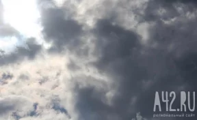 В Ростовской области во время атаки БПЛА повреждения получили жилые дома и автомобили