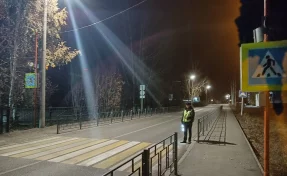 В одном из округов Кузбасса освещение возле школ оказалось ниже норм