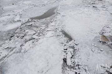 Фото: В Кузбассе взорвут ледовую переправу 1