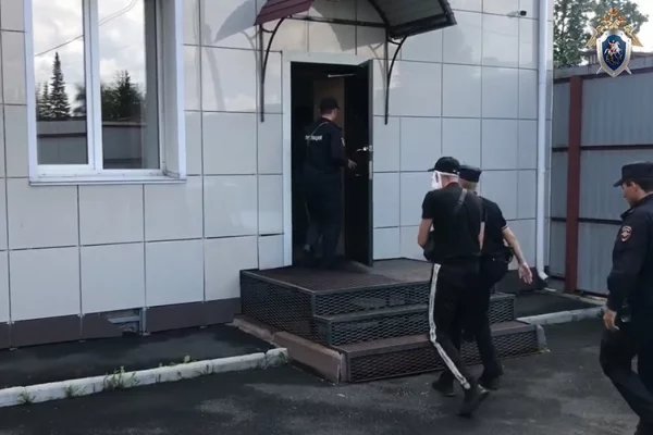 В Кузбассе толпа избила и выкинула в мусор 17-летнюю девушку: дело ушло в суд