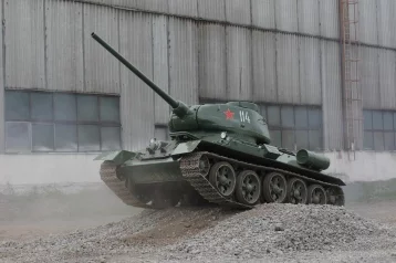 Фото: В Новокузнецке завершили восстановление танка Т-34 для Парада Победы 1