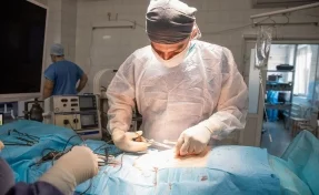 В Кемерове врачи провели сложную операцию и сформировали пациентке новый орган 