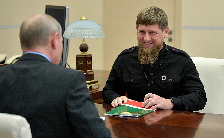 Кадыров оценил юмористический ролик Галустяна, сравшившего Байдена с Урфином Джюсом