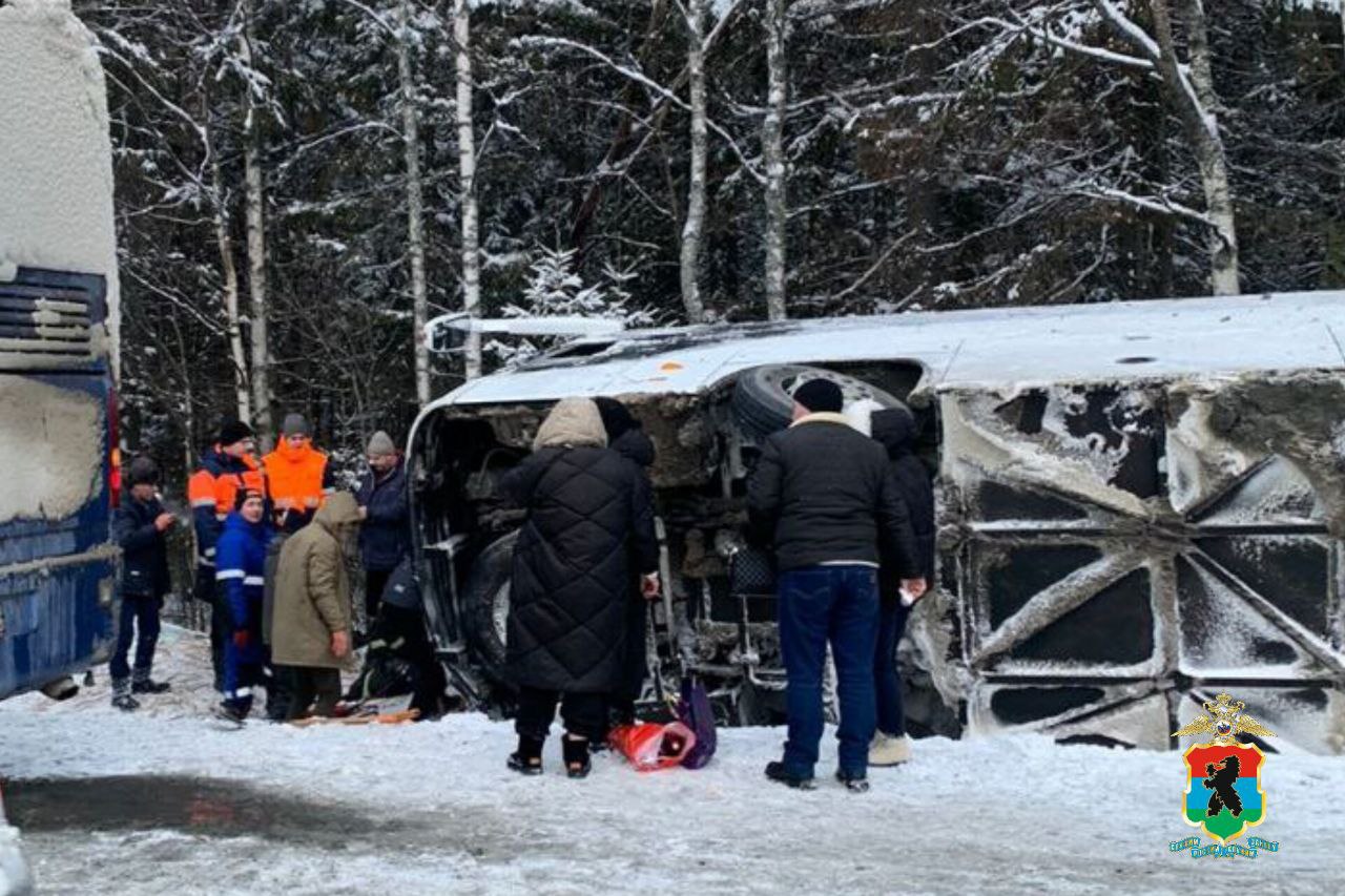 В Карелии 4 ребёнка пострадали в ДТП с туристическим автобусом