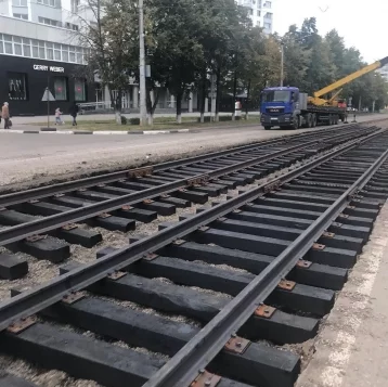 Фото: В Новокузнецке на улице Орджоникидзе демонтировали трамвайные рельсы 1
