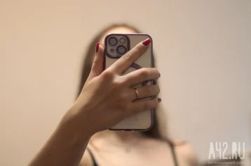 Фото: Кемеровчанка избивала 12-летнюю дочь и стримила в Сети: дело рассмотрит суд 1