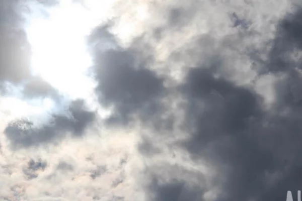 В Белгороде у здания администрации взорвался беспилотник, пострадали два человека