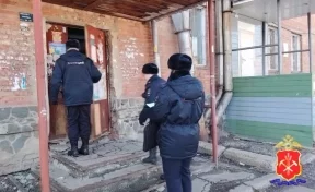 В Кузбассе полицейские искали нарушителей в общежитиях