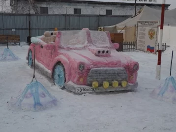 Фото: Кузбасские осуждённые построили необычный снежный городок 2