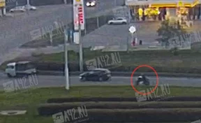 Момент смертельного ДТП с мотоциклистом в Кузбассе попал на видео