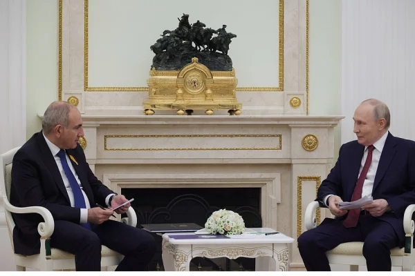 Премьер-министр Армении Пашинян назвал визит в Россию «очень удачным»