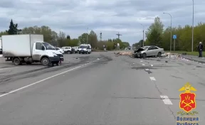 В Кемерове в ДТП на Волгоградской улице погиб 1 человек, ещё 3 пострадали