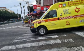 Колонна Красного Креста выдвинулась к месту передачи заложников, которых освободит ХАМАС