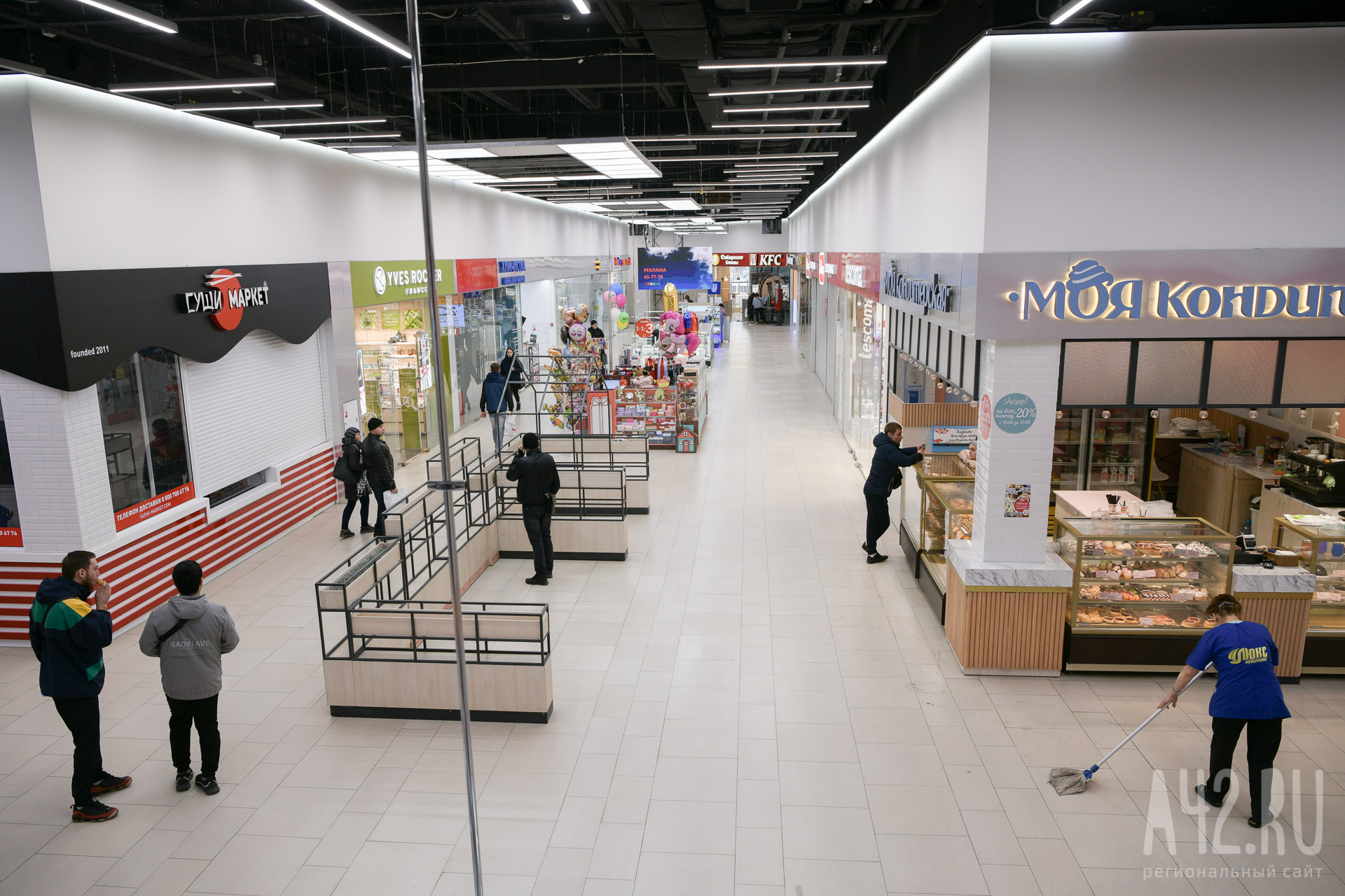 В Новокузнецке сносят торговый центр «Палата»: горожанам объяснили причину