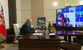 Путин предложил украинским военным в Курской области сдаться в плен