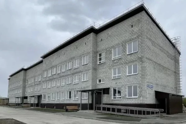 В Кузбассе готовится к заселению трёхэтажный дом для детей-сирот
