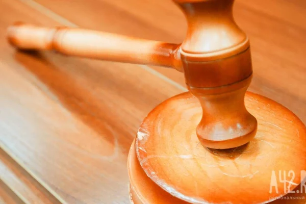 Житель Кузбасса продал покупателю из Тувы чужой трактор по поддельным документам