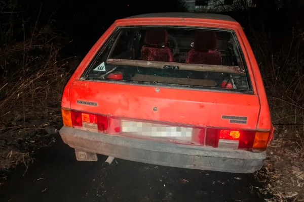 В Кузбассе росгвардейцы вернули пенсионеру угнанную машину