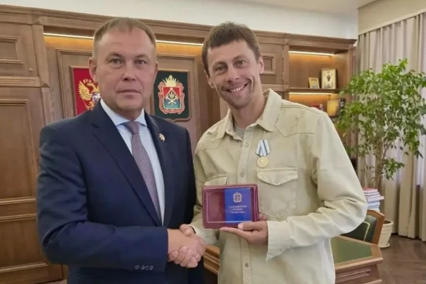 Губернатор Кузбасса поздравил лыжника Александра Бессмертных с юбилеем