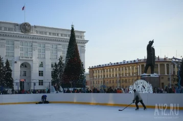 Фото: Власти Кемерова назвали дату открытия катков на площади Советов 1