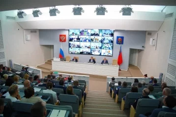 Фото: Илья Середюк: Кузбассу не хватает более 800 водителей общественного транспорта 1