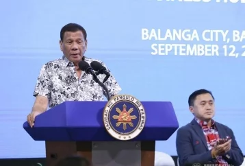 Фото: Президент Филиппин предложил гражданам страны стрелять в чиновников-взяточников 1