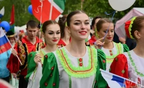 В Кемерове проходит «Хоровод дружбы народов Кузбасса»
