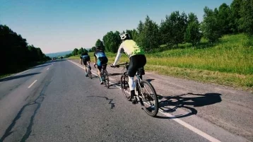 Фото: В Новокузнецке велосипедисты проехали почти 200 километров в честь Дня города 1
