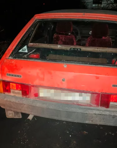 В Кузбассе росгвардейцы вернули пенсионеру угнанную машину