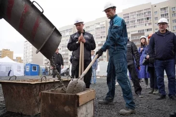 Фото: «Необходимость назрела давно»: на Южном в Кемерове приступили к строительству новой поликлиники 4