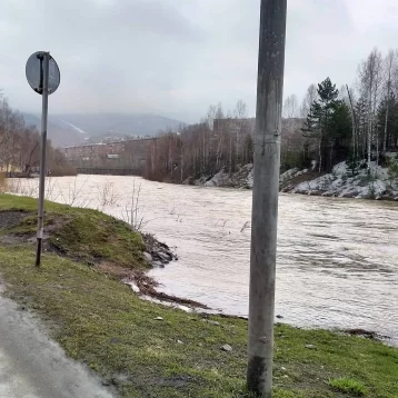 Фото: «Уровень воды достиг критического»: в Таштаголе рассказали о паводковой ситуации 2