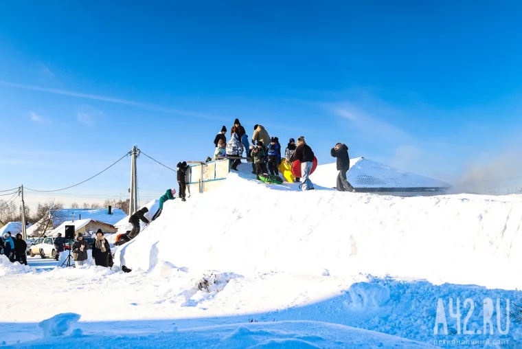 Фото: Как я ездил на «ПельменьФест» в посёлок под Прокопьевском, ел пельмени из чайника и проиграл в сборке мясорубки на скорость 9