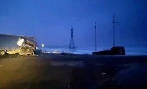 Водитель из Новосибирска ответит за смертельное ДТП с двумя грузовиками в Кузбассе
