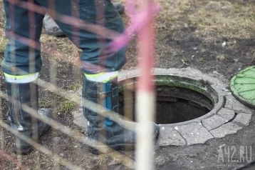 Фото: Двое мужчин погибли при очистке канализационного колодца в Кузбассе 1