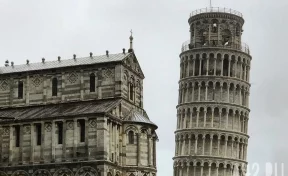 Пизанская башня в Италии начала выпрямляться