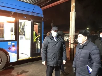Фото: Сергей Цивилёв прибыл в Новокузнецк и пообщался с пассажирами автобусов 1