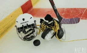 «Был инфаркт 7 лет назад»: уральский хоккеист умер после матча