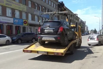 Фото: С улиц Кемерова эвакуировали 31 автомобиль 1