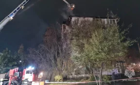 1 человек погиб, 2 пострадали в крупном пожаре в жилом доме под Красноярском