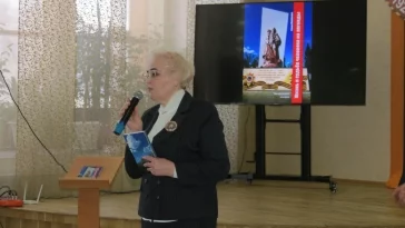 Фото: Жительница Кузбасса написала и издала 100 экземпляров книги о герое Николае Масалове  2