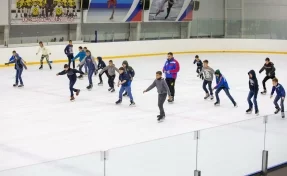Кемеровских детей научат кататься на коньках бесплатно