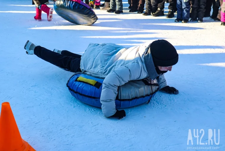 Фото: Как я ездил на «ПельменьФест» в посёлок под Прокопьевском, ел пельмени из чайника и проиграл в сборке мясорубки на скорость 10