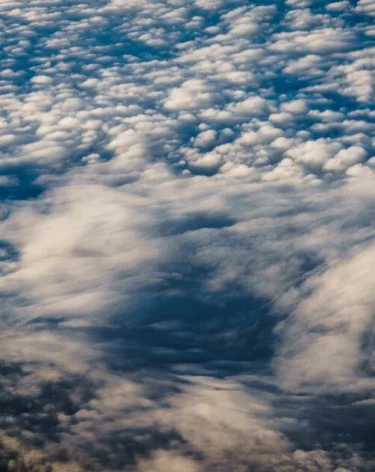 Во время лётной программы на Dubai Airshow разбился индийский истребитель 