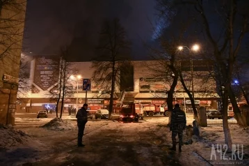 Фото: Спор пенсионеров о количестве жертв пожара в ТЦ «Зимняя вишня» закончился поножовщиной 1