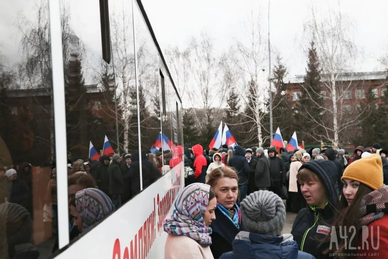 Фото: Нас не запугать: в Кемерове прошла акция в память жертв терроризма  40