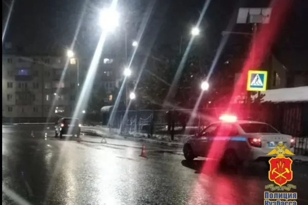 В Белове иномарка сбила 15-летнюю девочку на пешеходном переходе