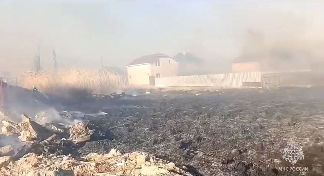Природный пожар: в Астрахани сгорело 3 га земли