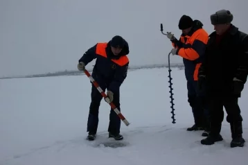 Фото: В Кузбассе открыли семь ледовых переправ 1