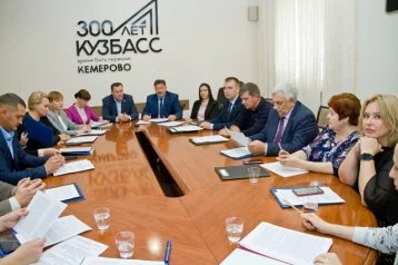 Фото: Кемеровские депутаты обсудили вопрос сохранения Соснового бора, где произошли пожары 1